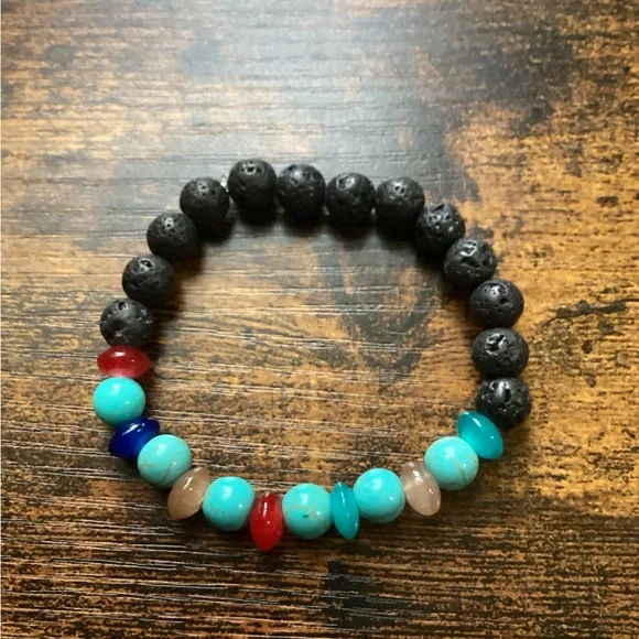 Bracelets - Picture 3 of 16